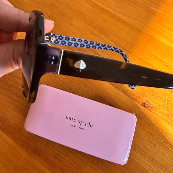 Kate Spade Sunglasses with case - Picture 9 of 15
